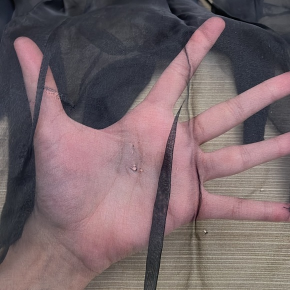 Nicole Miller black top 100% Silk Size 8 black Ripped top see through style top - Picture 10 of 12